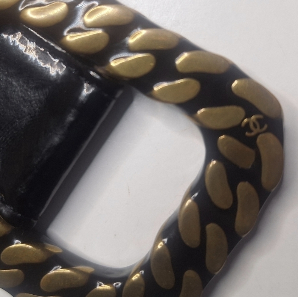 Chanel Rare Vintage AW 1997  collection Black Enamel/Buckle Patent Leather Belt